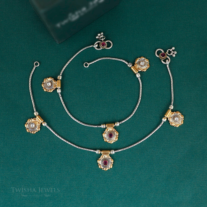 Ruby Emerald Rajpayal Anklet