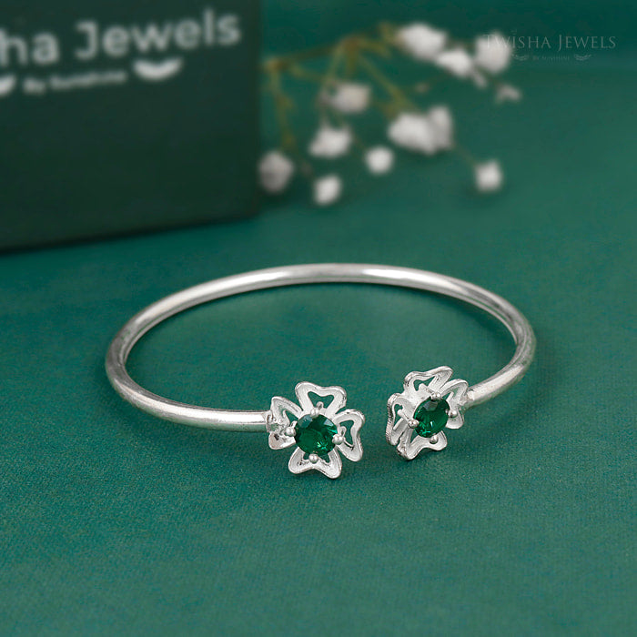 Silver Stylish Kada Bangle