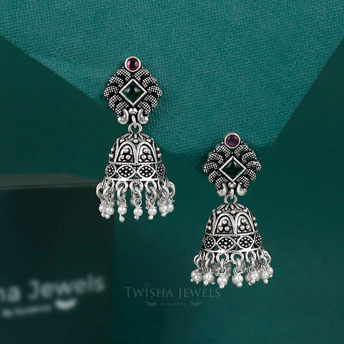 Laal Hara Mani Jhumka