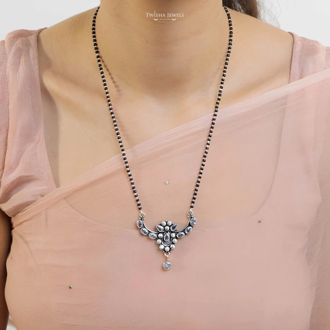 Silver 925 Chandrika Bloom Mangalsutra