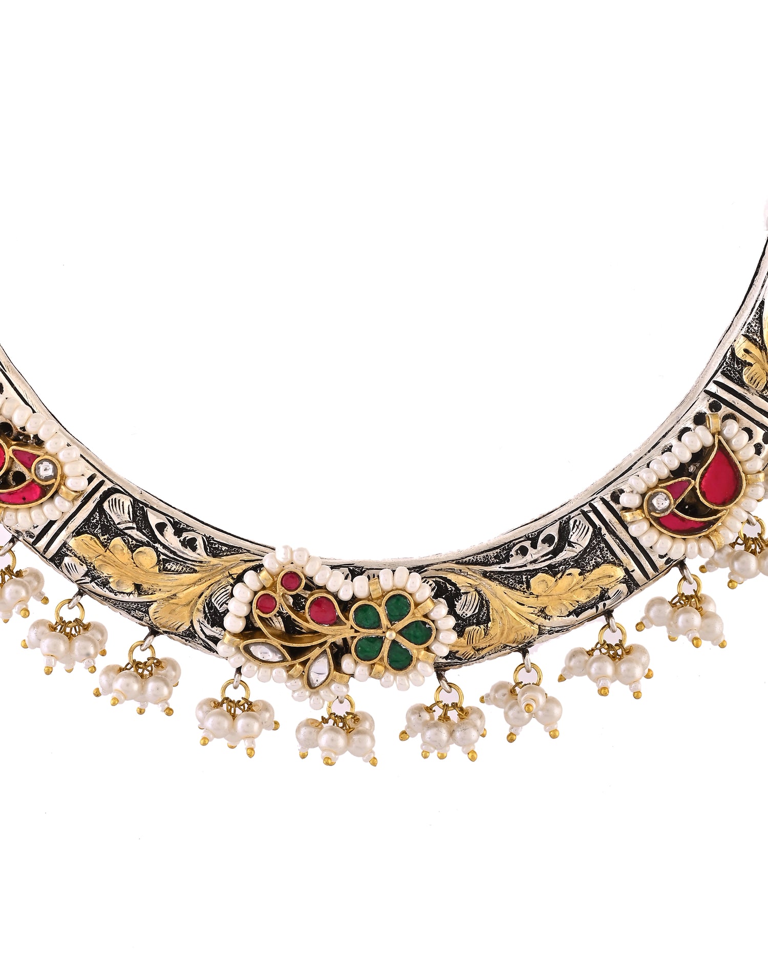 Regal Rajwada Hasli Silver Neckalce