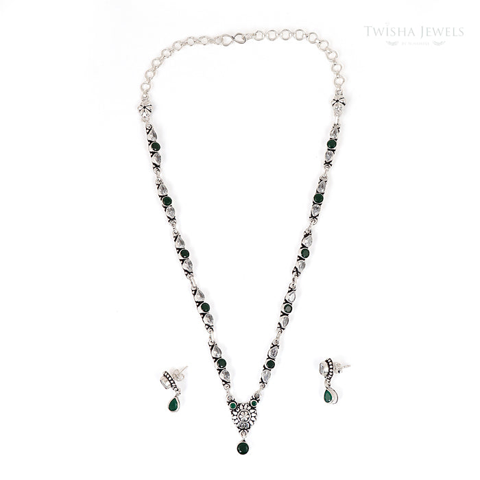 Nyra Green Silver Necklace Set