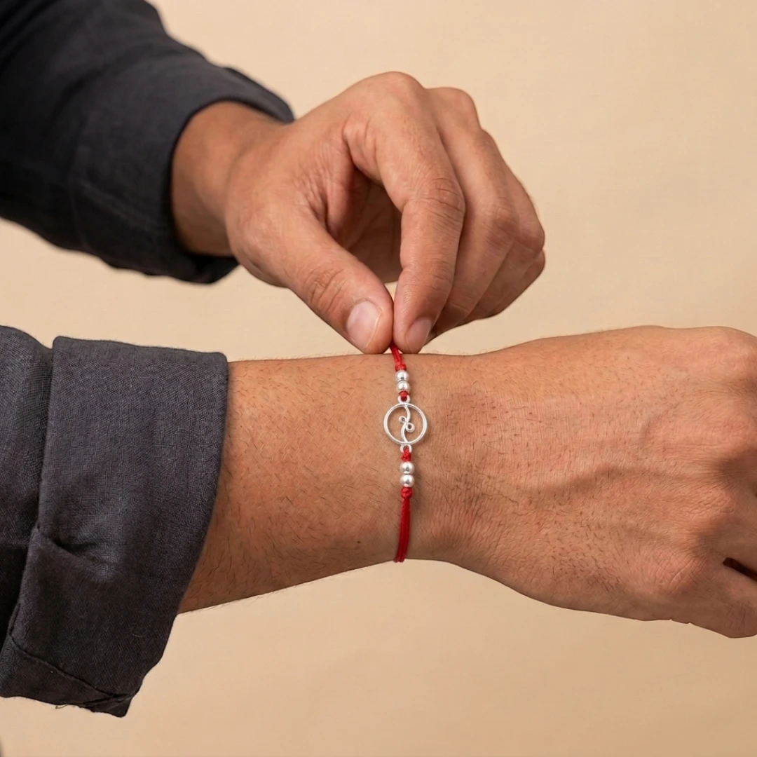 Enternal | Twisha's Bandhan Box | 925 Silver Rakhi